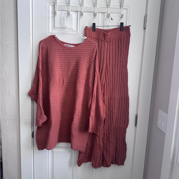 Free People Sweaters - Free People Beach Cozy Ribbed Knit Sweater and Pant Matching Set